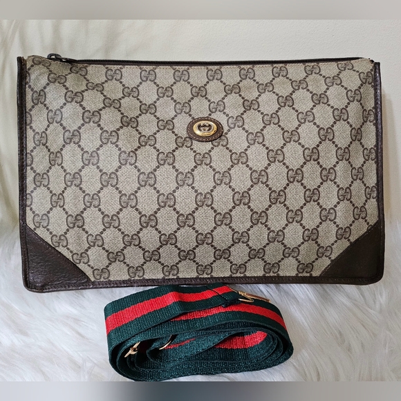 Gucci Handbags - ❌SOLD❌ 💚Gucci Crossbody💚
